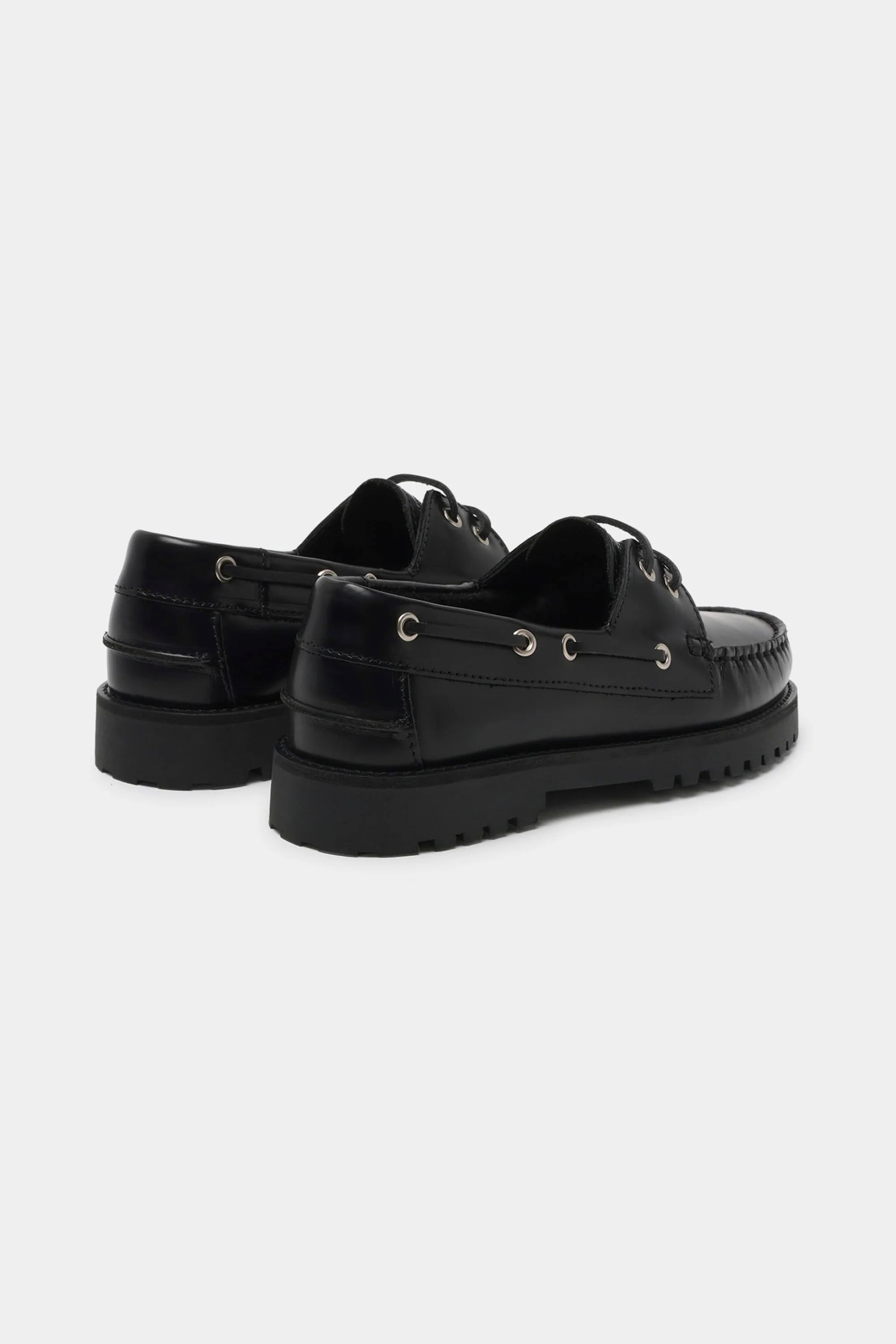 GARMENT PROJECT - OLLIE BOAT SHOE - BLACK POLIDO LEATHER - WOMAN