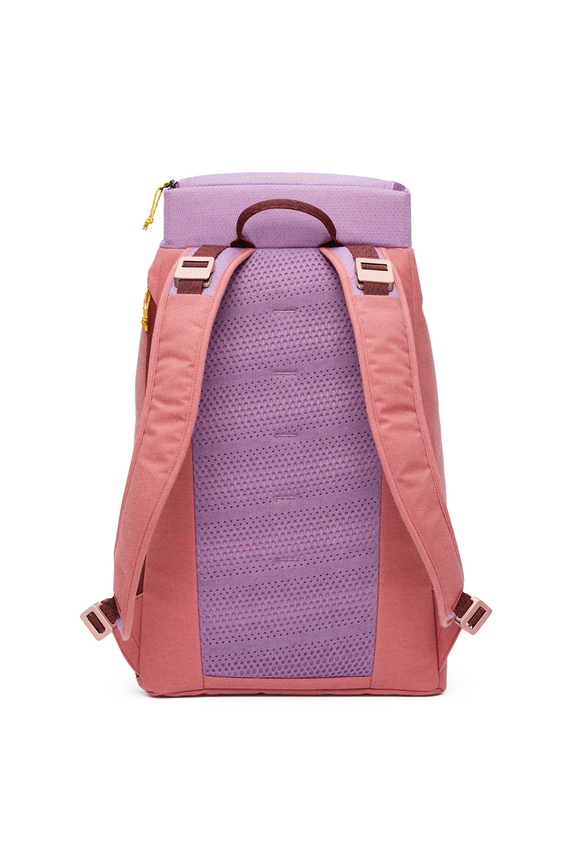 Db - HUGGER BACKPACK - 25L - SIENNA RED