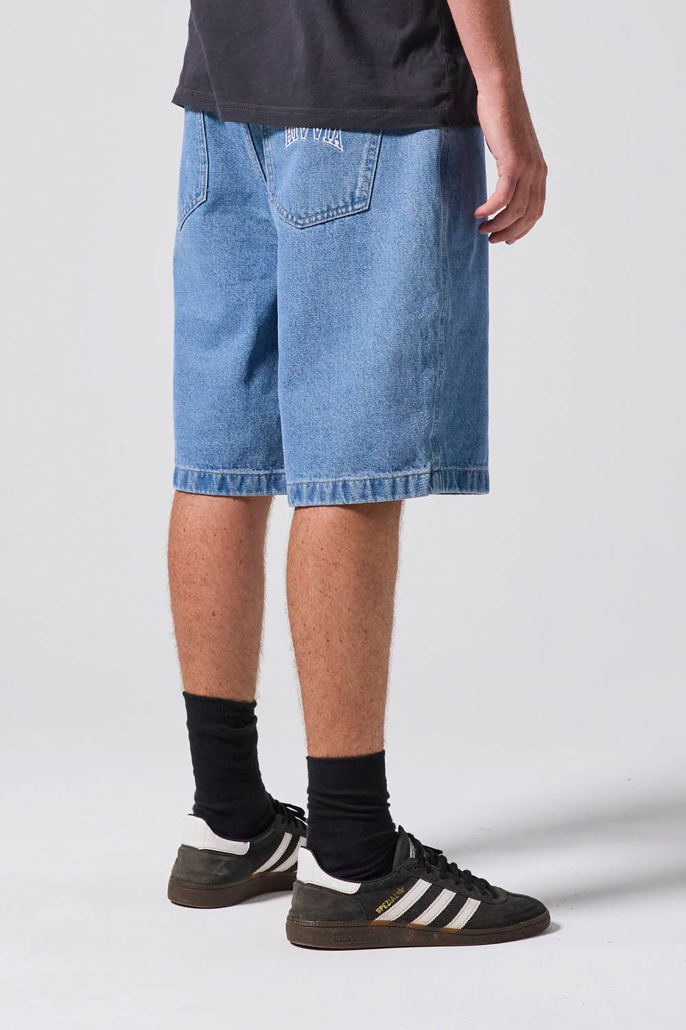 RIVVIA PROJECTS - VV DENIM SHORT - WORN BLUE
