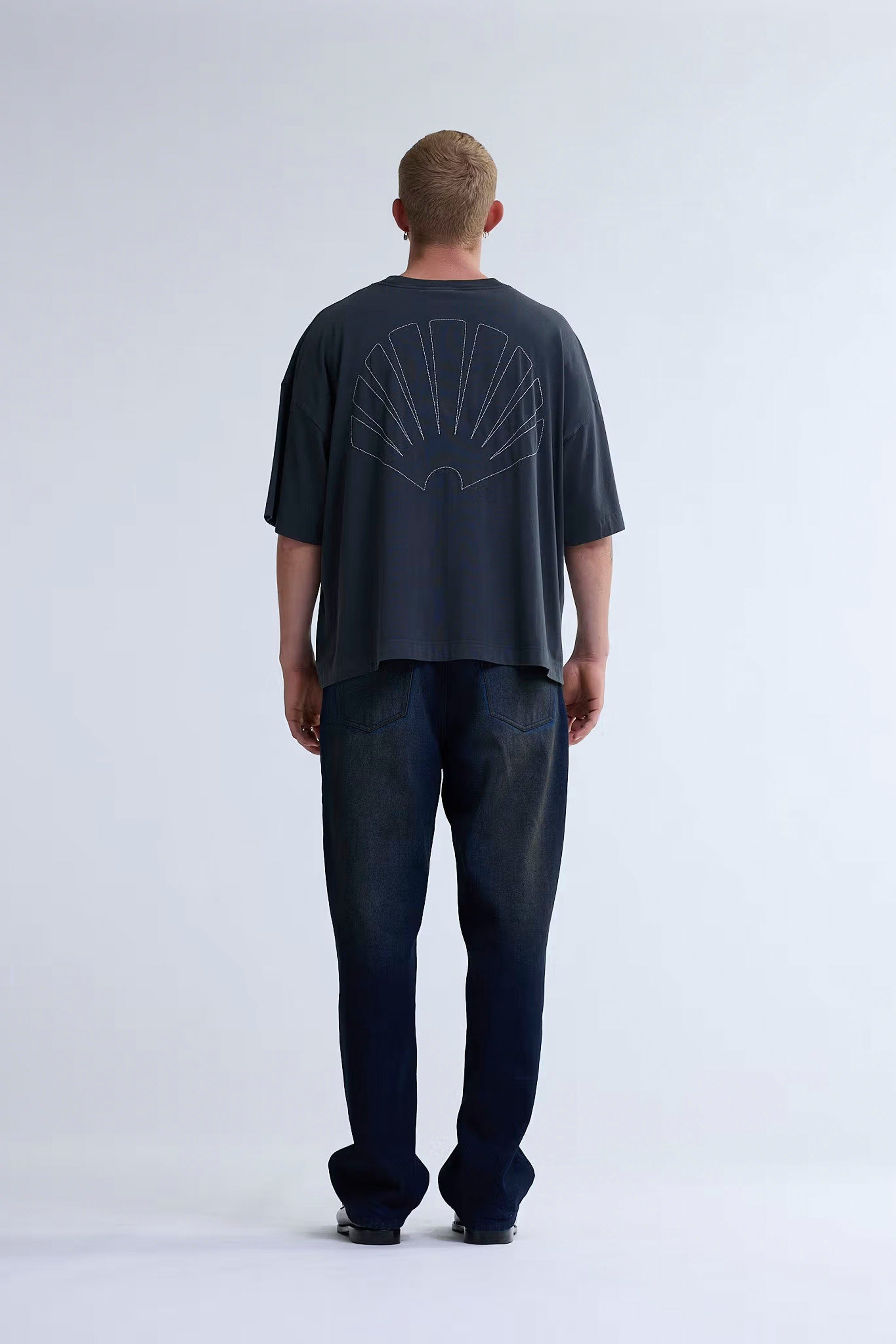 NEW AMSTERDAM SURF ASSOCIATION - BIG LOGO TEE - ANTHRACITE