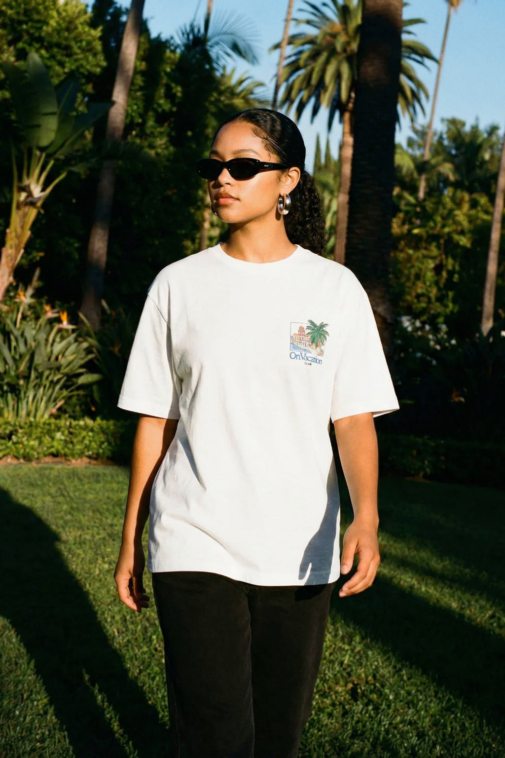 ON VACATION - MUCHO RELAXO T-SHIRT