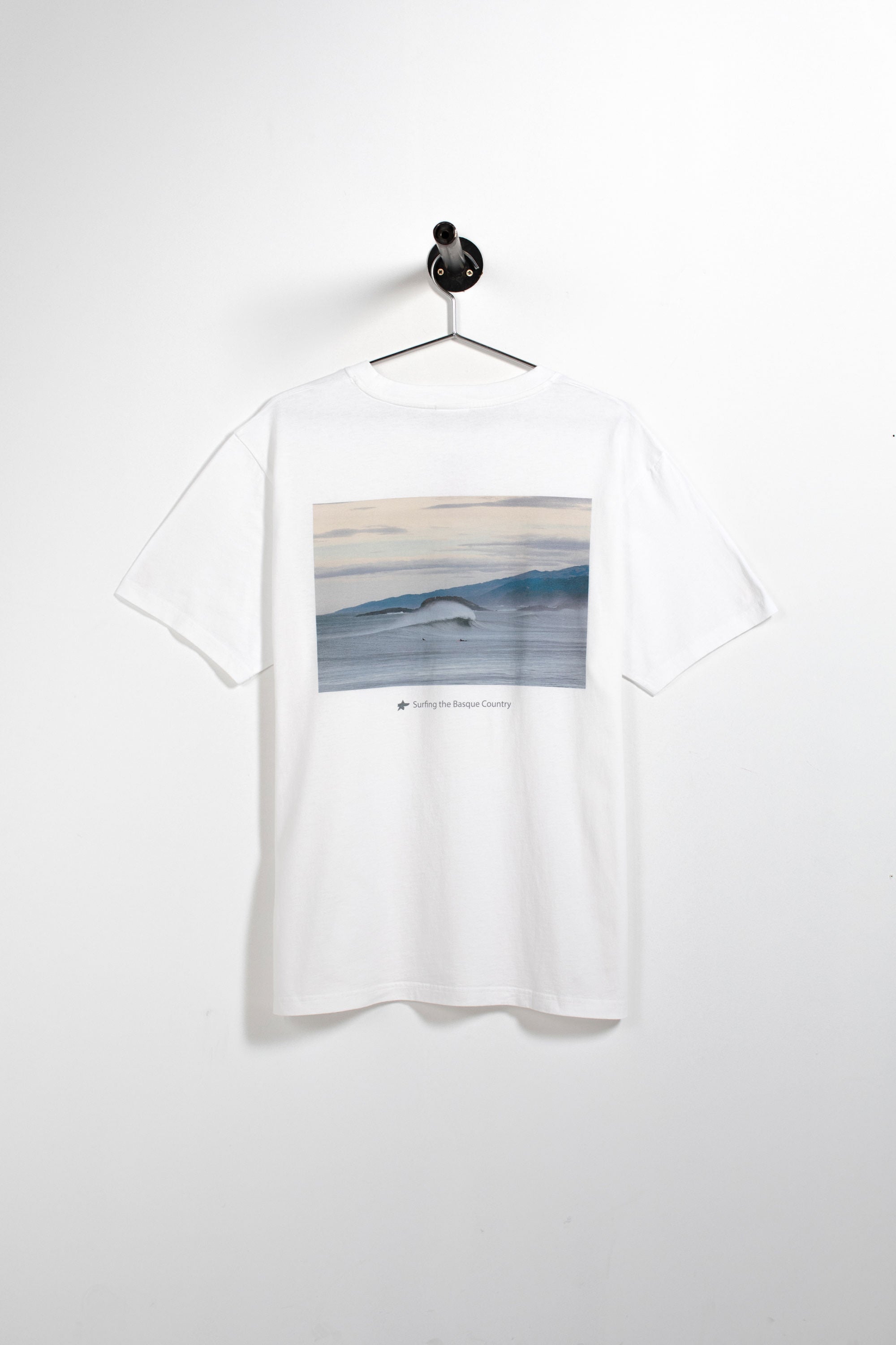 PUKAS SURF SHOP - MOLLARRI TEE - MAN
