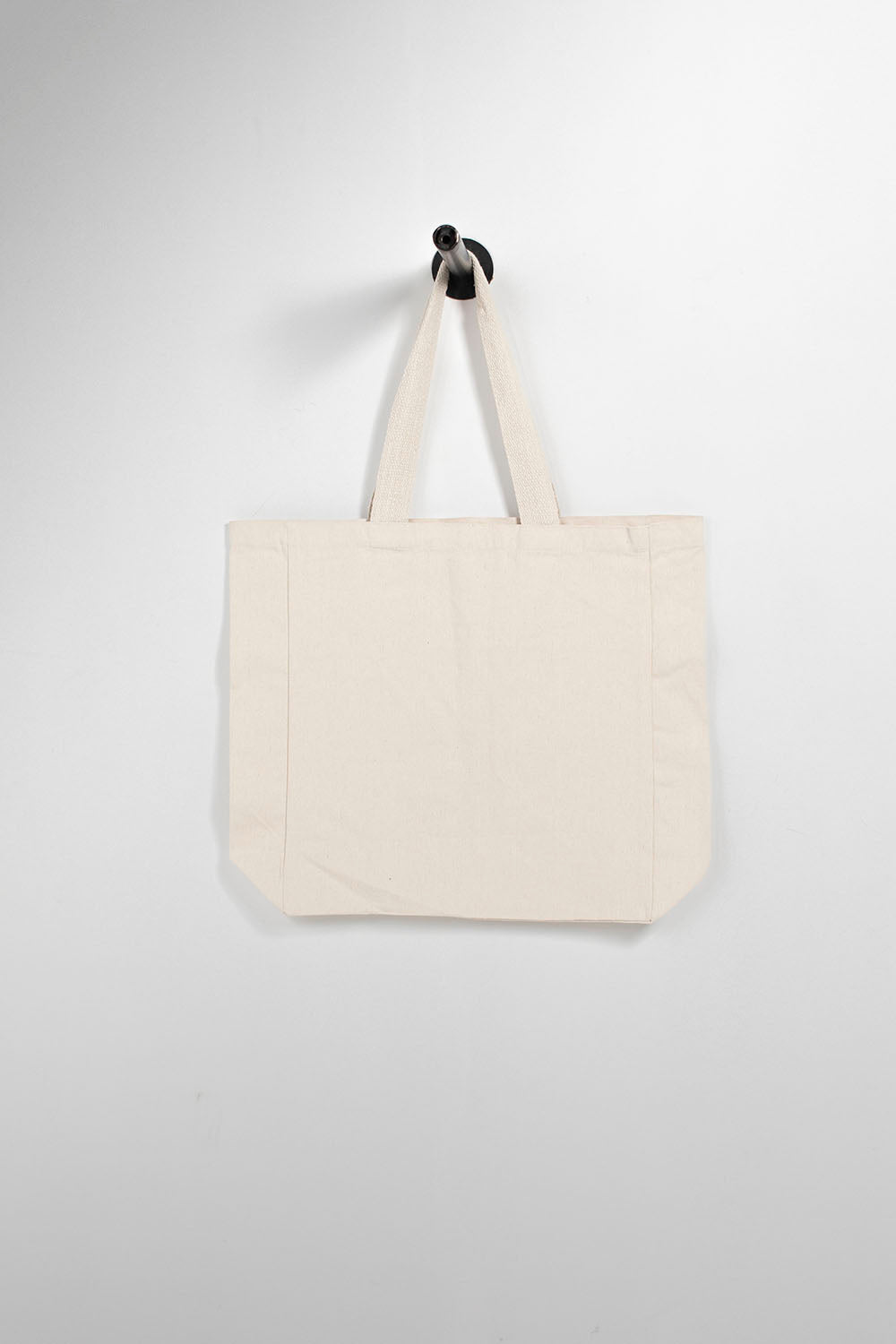 PUKAS SURF SHOP - SURFING WITH AMIGOS TOTE