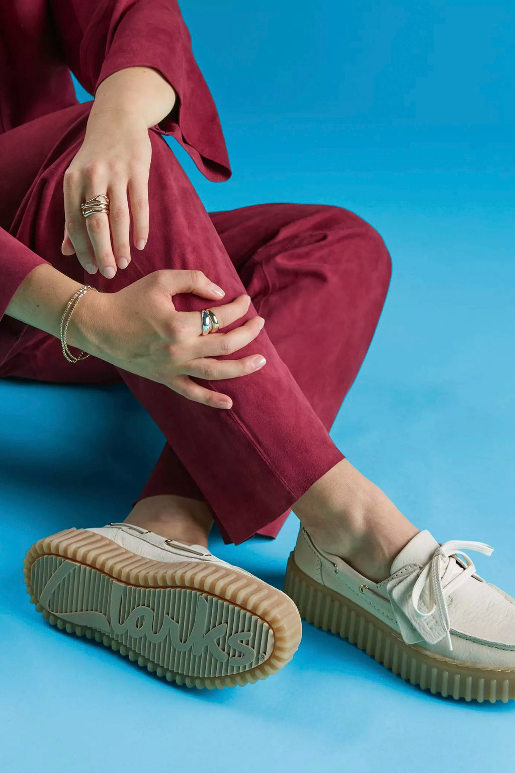 CLARKS - TORNHILL BOAT - CREAM NUBUCK - WOMAN