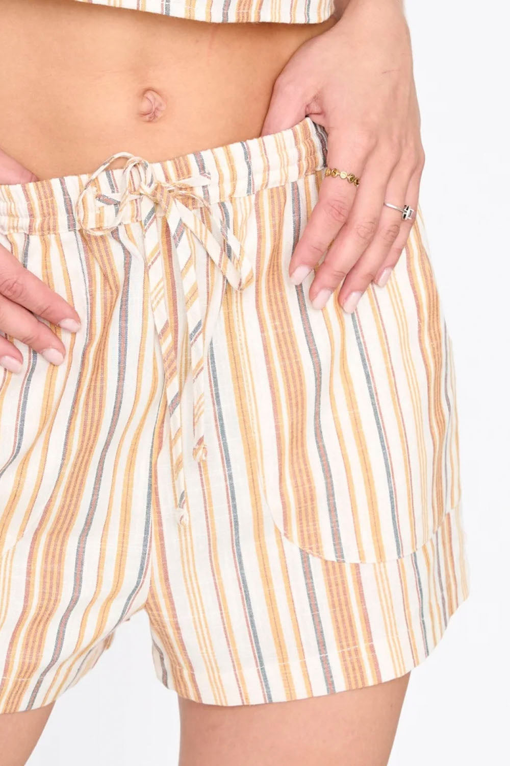24COLOURS - YELLOW STRIPES SHORTS