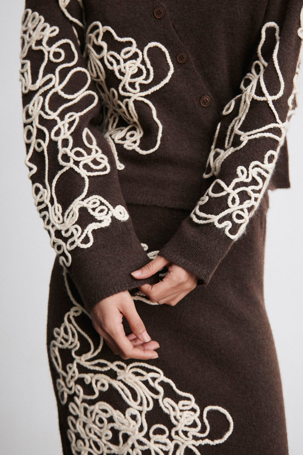MUS & BOMBON - ERIAS CARDIGAN - CHOCOLATE
