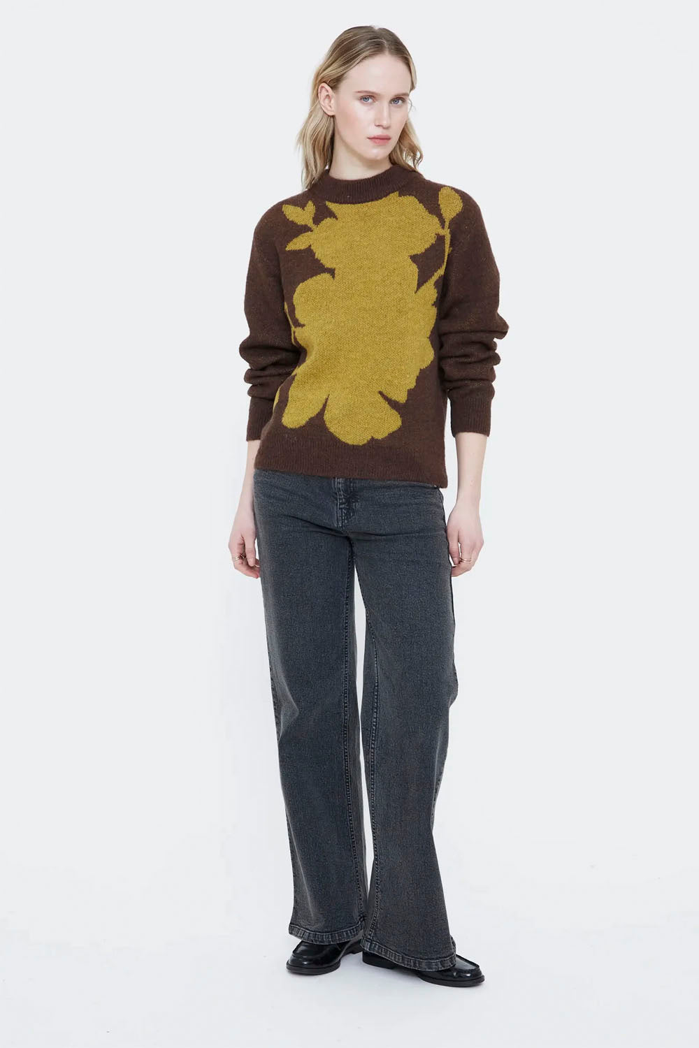WILD PONY - FLOWERS SWEATER - BROWN