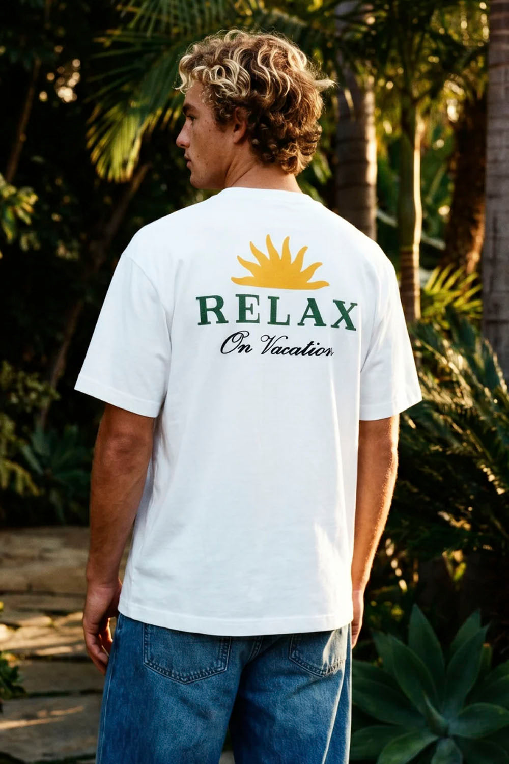 ON VACATION - TIME 2 RELAX T-SHIRT