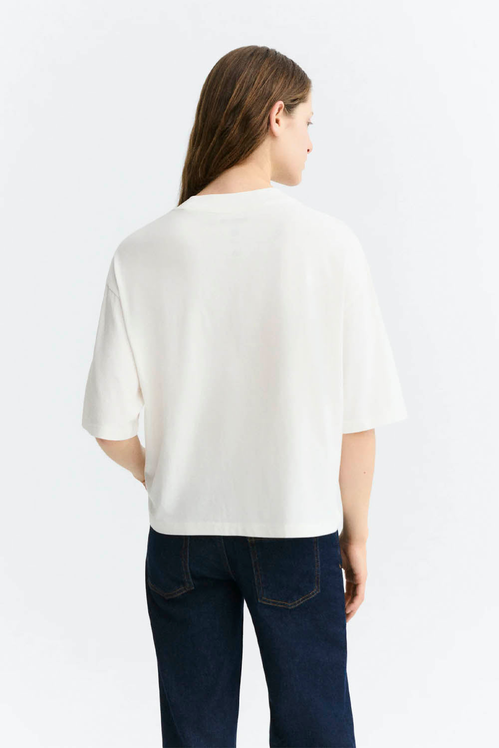 THINKING MU - LENA TEE - YOSIGO CHAIR