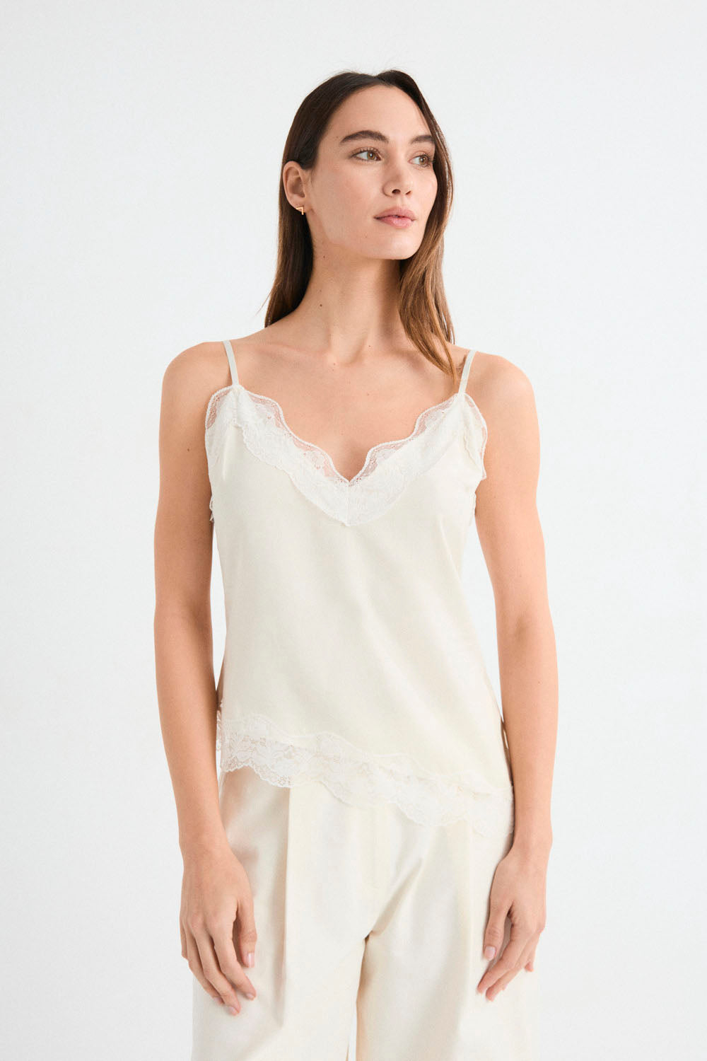 MUS & BOMBON - DIVIN LACE TOP