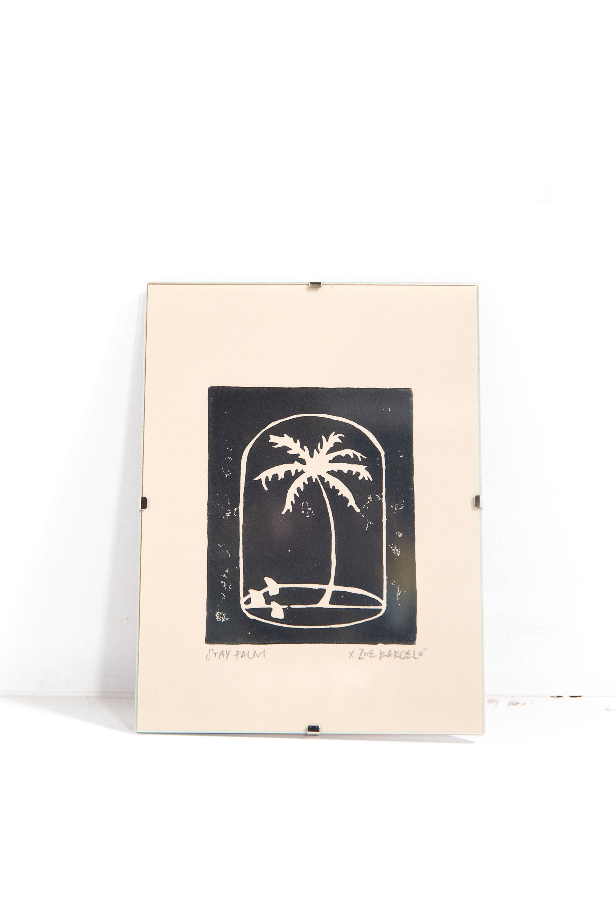 PUKAS X ZOE BARCELO - STAY PALM BLACK LAMINA PEQUEÑA